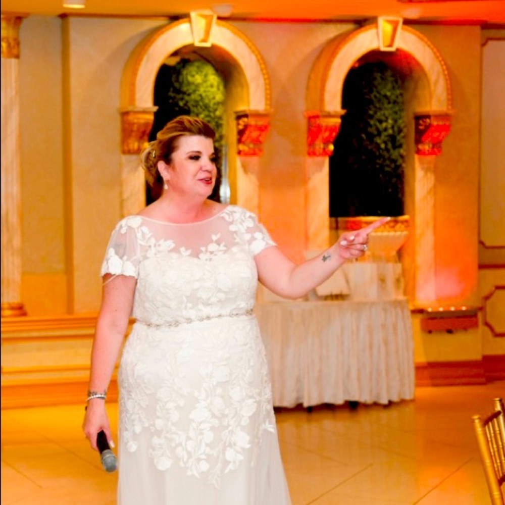 This is my reception dress. Not altered. Free shipping in the continental USA.